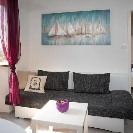 Riva Ρόβινι
