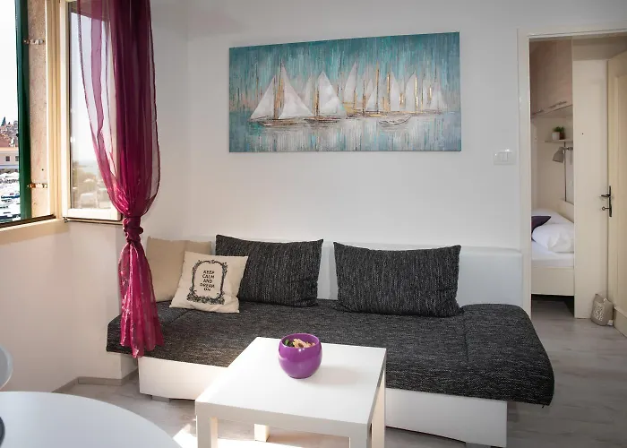 Riva Ρόβινι